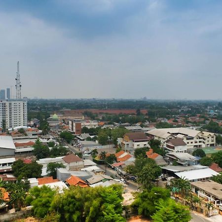 Fully Furnished Studio At Serpong Greenview Apartment By Travelio Tangerang Exterior foto